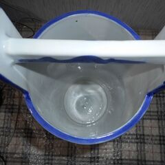 陶器製手桶　花瓶　古風な絵柄の画像