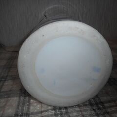 陶器製手桶　花瓶　古風な絵柄の画像