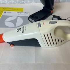 ハンディクリーナー　　エレクトロラックス　ラピードウェット＆ドライの画像