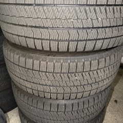 16インチVRX2スタッドレスアルミセットの画像