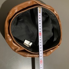 合皮ベレー帽（頭囲55〜57cm）ほぼ未使用 男女兼用 茶色の画像