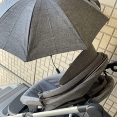 ストッケ　ベビーカーの画像