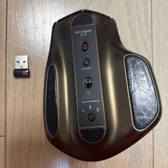 マウスとキーボードセットの画像