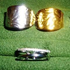20日〆新品＆未使用に近い3点セット流行りのリング指輪サイズ調整自由ゴールド色＆シルバー色の画像