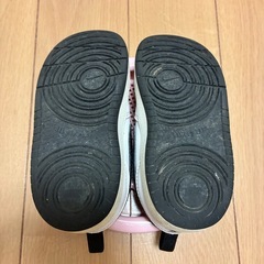 NIKE ナイキ　キッズ　子供　スニーカー　シューズ　靴の画像