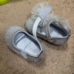 女の子　シューズの画像