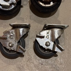 キャスター　4個セットの画像