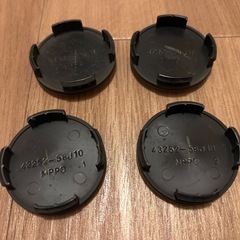 ニッサン　ホイールセンターキャップ　ルークスや他の小型車の画像