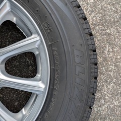 ブリヂストン　アルミホイール付きつたスタッドレスタイヤ4本セットの画像