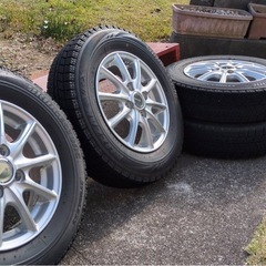 ブリヂストン　アルミホイール付きつたスタッドレスタイヤ4本セットの画像