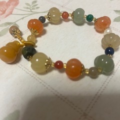 翡翠（ひすい）のブレスレットの画像