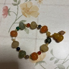 翡翠（ひすい）のブレスレットの画像