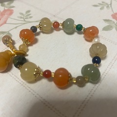 翡翠（ひすい）のブレスレットの画像