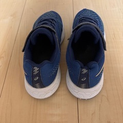 アシックス　19cmスニーカーの画像