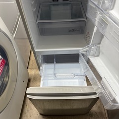 2017年製　三菱　146L 冷蔵庫　MR-P15C-S形の画像