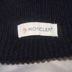 MONCLERニット帽の画像