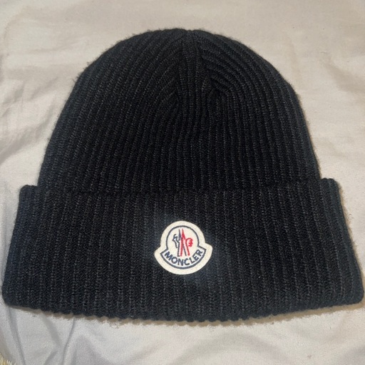 MONCLERニット帽
