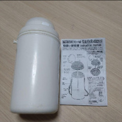 哺乳瓶　フォークスプーン　水筒の画像