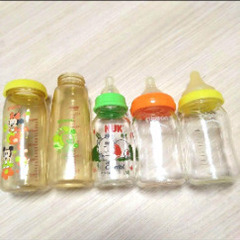 哺乳瓶　フォークスプーン　水筒の画像