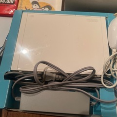 wii本体（白）+ソフト4本セットの画像