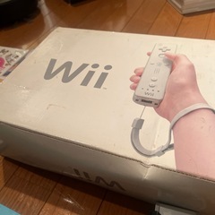 wii本体（白）+ソフト4本セットの画像