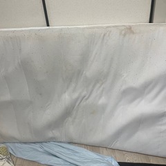 ニトリのセミダブルマットレス　スプリングは良、シミや毛玉有りです。の画像