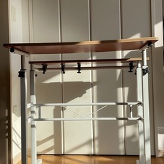 パソコンデスクにも学習机にもの画像