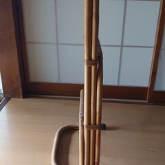 籐製つかまり立ち　ステッキ　介護用品の画像
