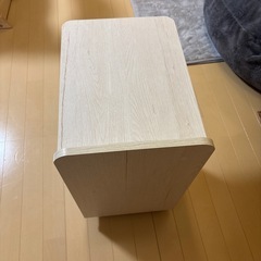 ニトリ　サイドテーブルの画像