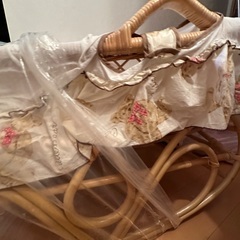 ゆりかご　ベビーベッドの画像