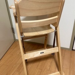 カトージ　美品　木製ハイチェア テーブル付き 折りたたみの画像