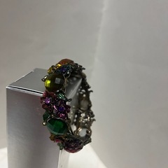 カラフル花柄デザイン　ブレスレット　バングル（新品未使用）の画像