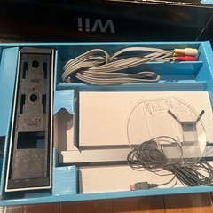wii本体（黒）+ソフト5本の画像