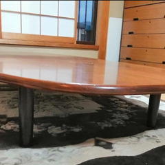 木製楕円形大型ダイニングテーブルの画像