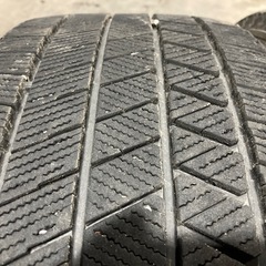 BS VRX3 205/60R16 4本 スタッドレスタイヤ中古 ノアヴォクシープリウスαステップワゴンなどに 溝あり ブリザックの画像