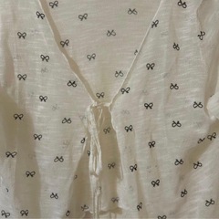 リボン柄 ホワイト カーディガン 長袖 シアーの画像