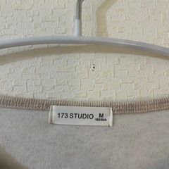 ニット ベージュの画像