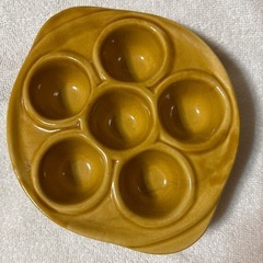 エスカルゴ・アヒージョ皿(12枚あります)の画像