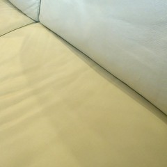 ●近郊格安配送(^^♪●IDC　大塚家具　30万！　本皮　3人掛けソファ　中古品●相模原　横浜　神奈川●本皮　レザーソファ●の画像