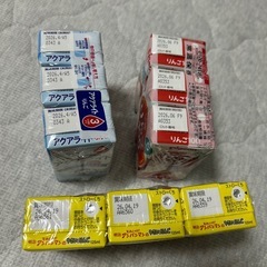 ベビー飲料、アンパンマンのやさいとりんごなどの画像
