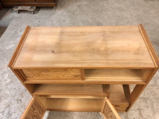 屋久杉 無垢材の飾り棚 茶箪笥　雰囲気バツグン❗️92cm×41cm×高さ66cm