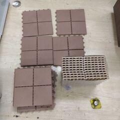 定価10万円以上(まとめて)　ガーデニング　レンガ　ジョイントマット　玄関　ベランダ　フローリングの画像