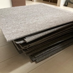 タイルカーペットの画像