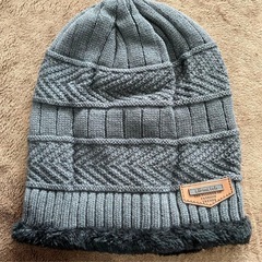 【新品未使用】ニット帽＆ネックウォーマー  2点セット ケーブル編み ボア裏地 グレー all-match✨  の画像