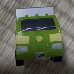 スジャータのトラックのチョロQの画像