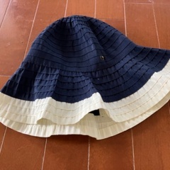 ローラアシュレイの帽子の画像