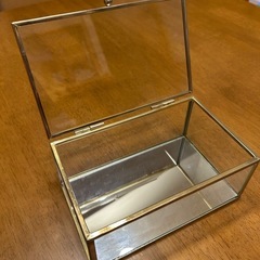 アクセサリーケース　ガラスケースの画像