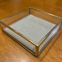 アクセサリーケース　ガラスケースの画像