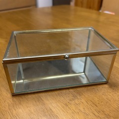 アクセサリーケース　ガラスケースの画像