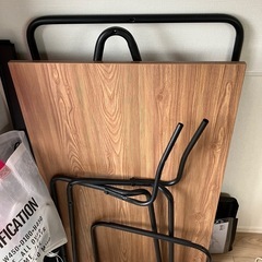 IKEA テーブル　ボーヴェルードの画像